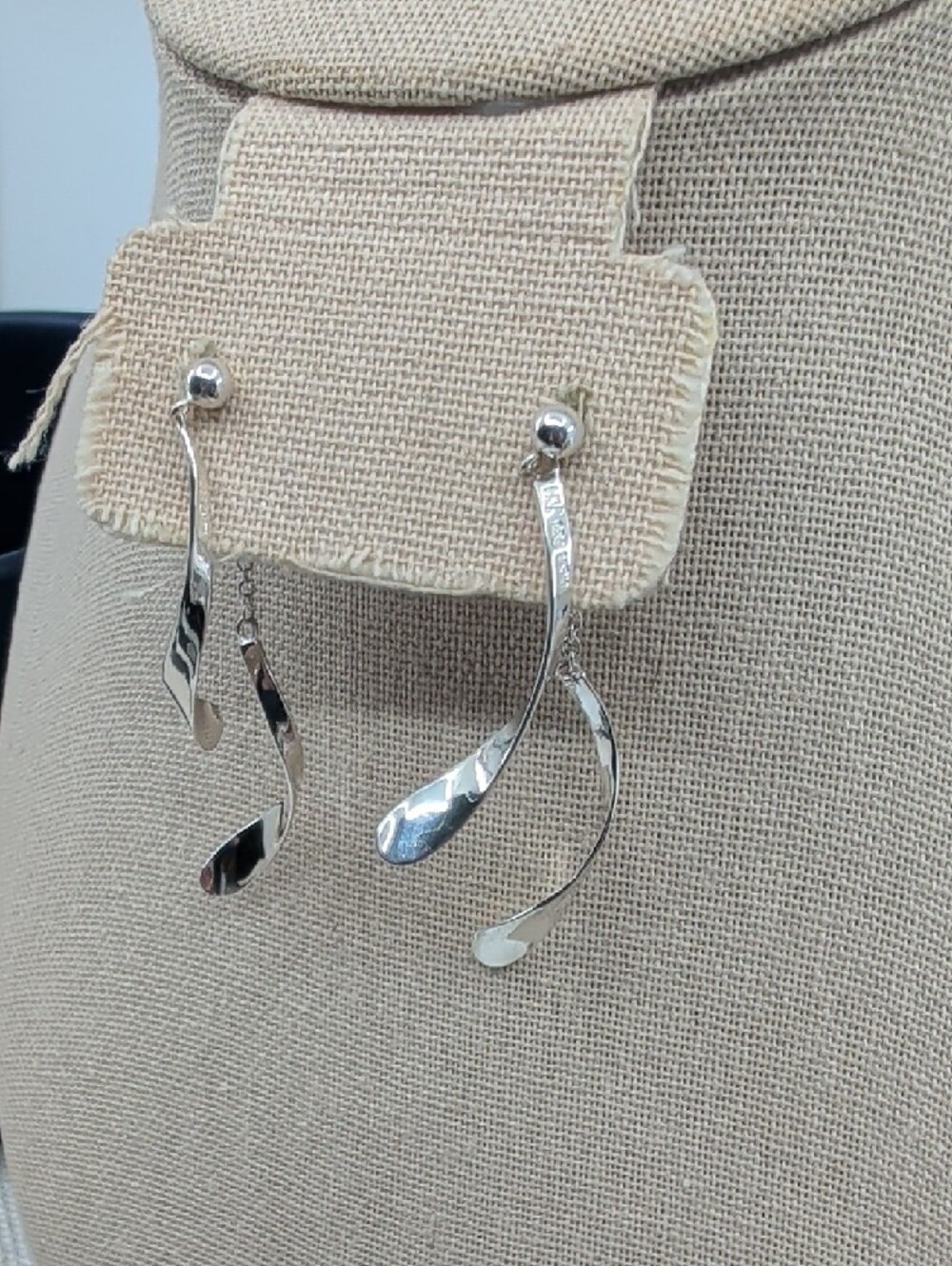 Vintage JCM 925 Sterling Silver Twisted Ribbon Spiral Dangle Drop Earrings - Picture 16 of 16